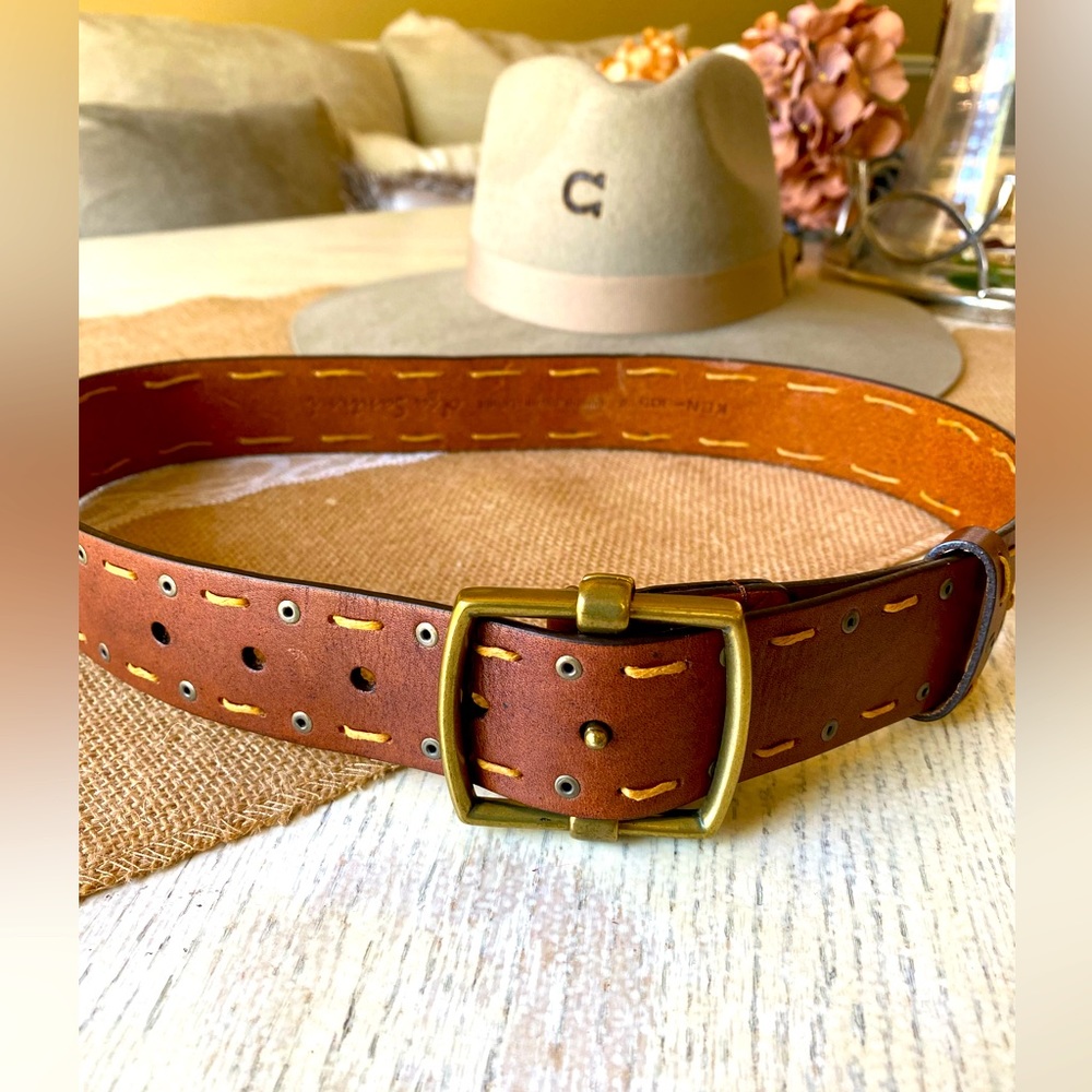 Olga Santini Genuine Italian Leather Belt Size M .